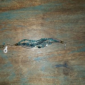 Beautiful  shades of blue 8" bracelet